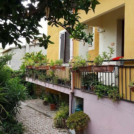 B&B Sara Ossi Esterno foto