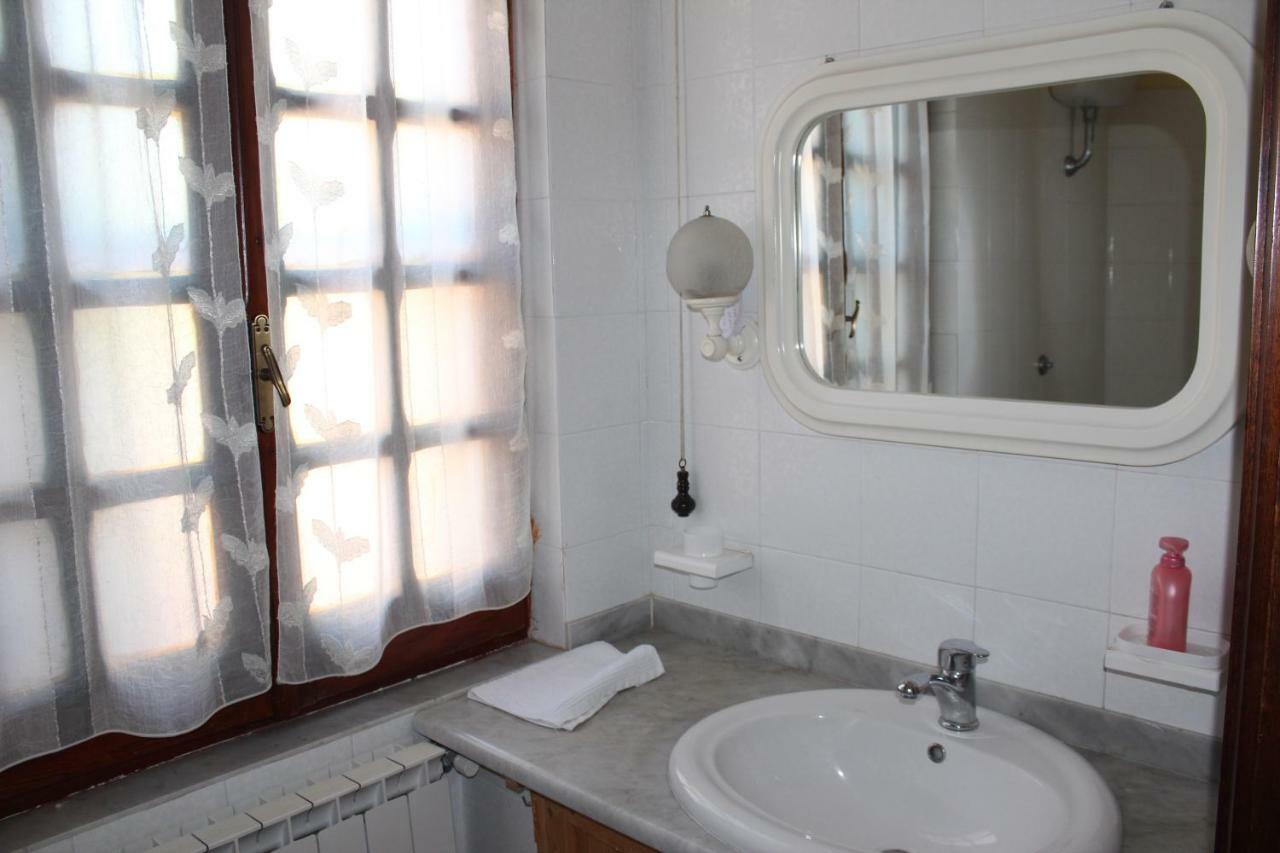 B&B Sara Ossi Esterno foto